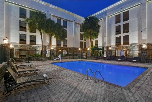 Hampton Inn Patriots Point - image 16