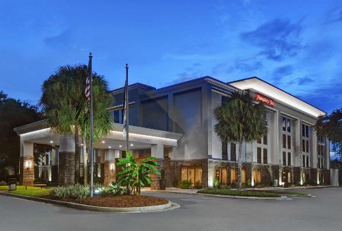 Hampton Inn Patriots Point - image 3