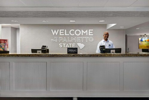 Hampton Inn Patriots Point - image 8