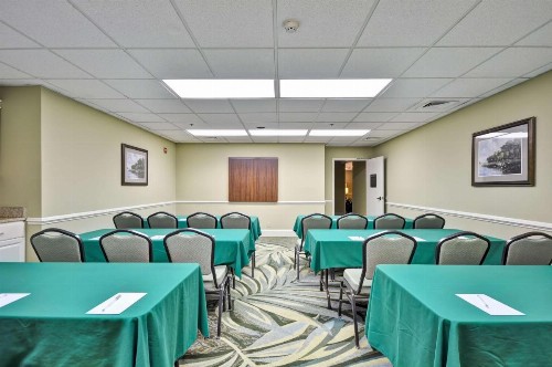 Hampton Inn & Suites Charleston/Mt. Pleasant-Isle Of Palms - image 22