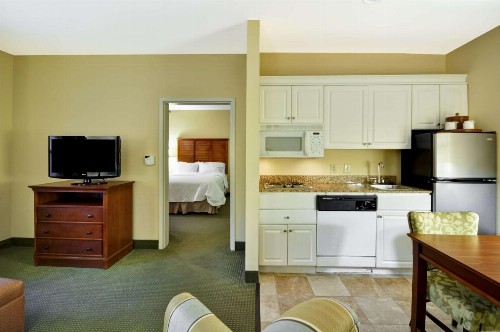 Hampton Inn & Suites Charleston/Mt. Pleasant-Isle Of Palms - image 41