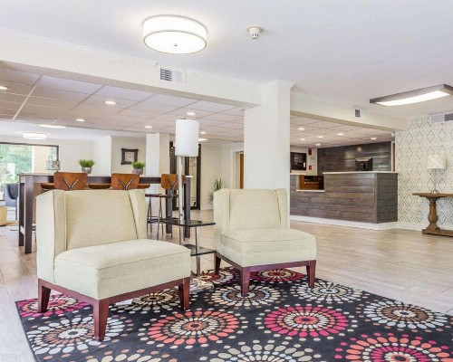 Quality Inn Mt. Pleasant – Charleston - image 2