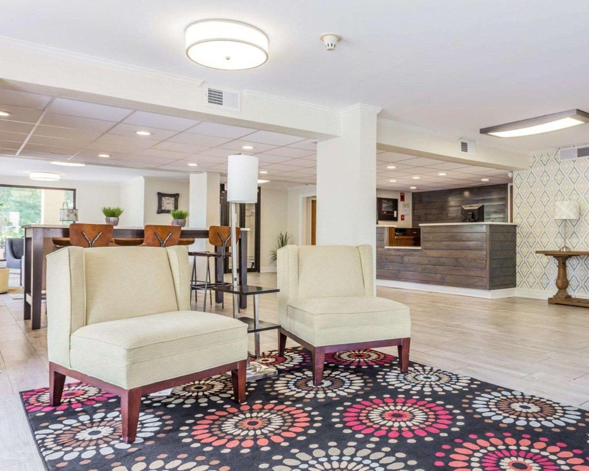 Quality Inn Mt. Pleasant – Charleston - image 2