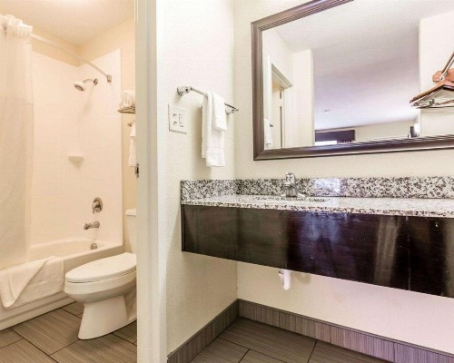 Quality Inn Mt. Pleasant – Charleston - image 23