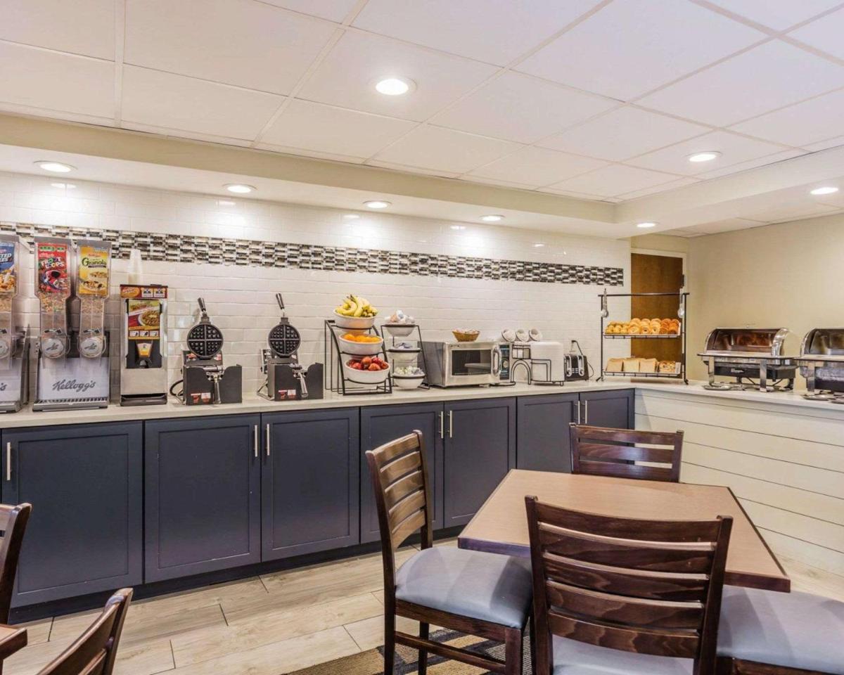 Quality Inn Mt. Pleasant – Charleston - image 5