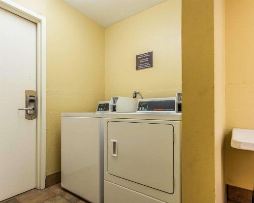 Quality Inn Mt. Pleasant – Charleston - image 7