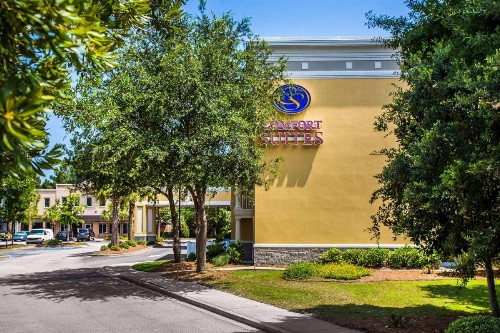 Comfort Suites at Isle of Palms Connector - image 32