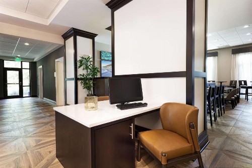 DoubleTree by Hilton Charleston Mount Pleasant - image 2