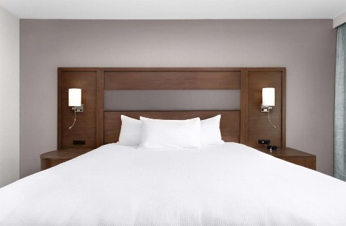 DoubleTree by Hilton Charleston Mount Pleasant - image 23