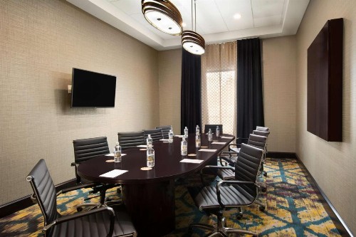 DoubleTree by Hilton Charleston Mount Pleasant - image 5