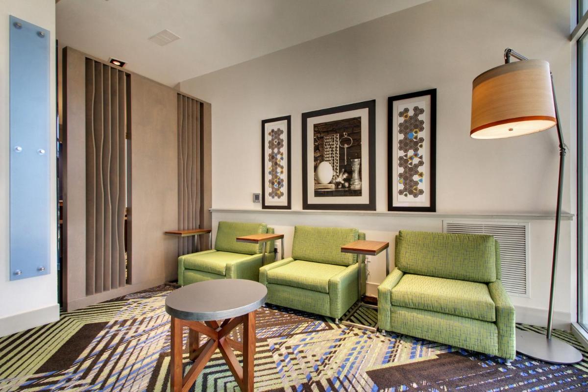 Holiday Inn Express & Suites Charleston NE Mt Pleasant US17 an IHG Hotel - image 3
