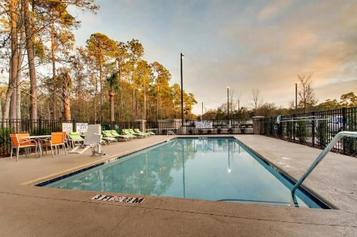 Holiday Inn Express & Suites Charleston NE Mt Pleasant US17 an IHG Hotel - image 30