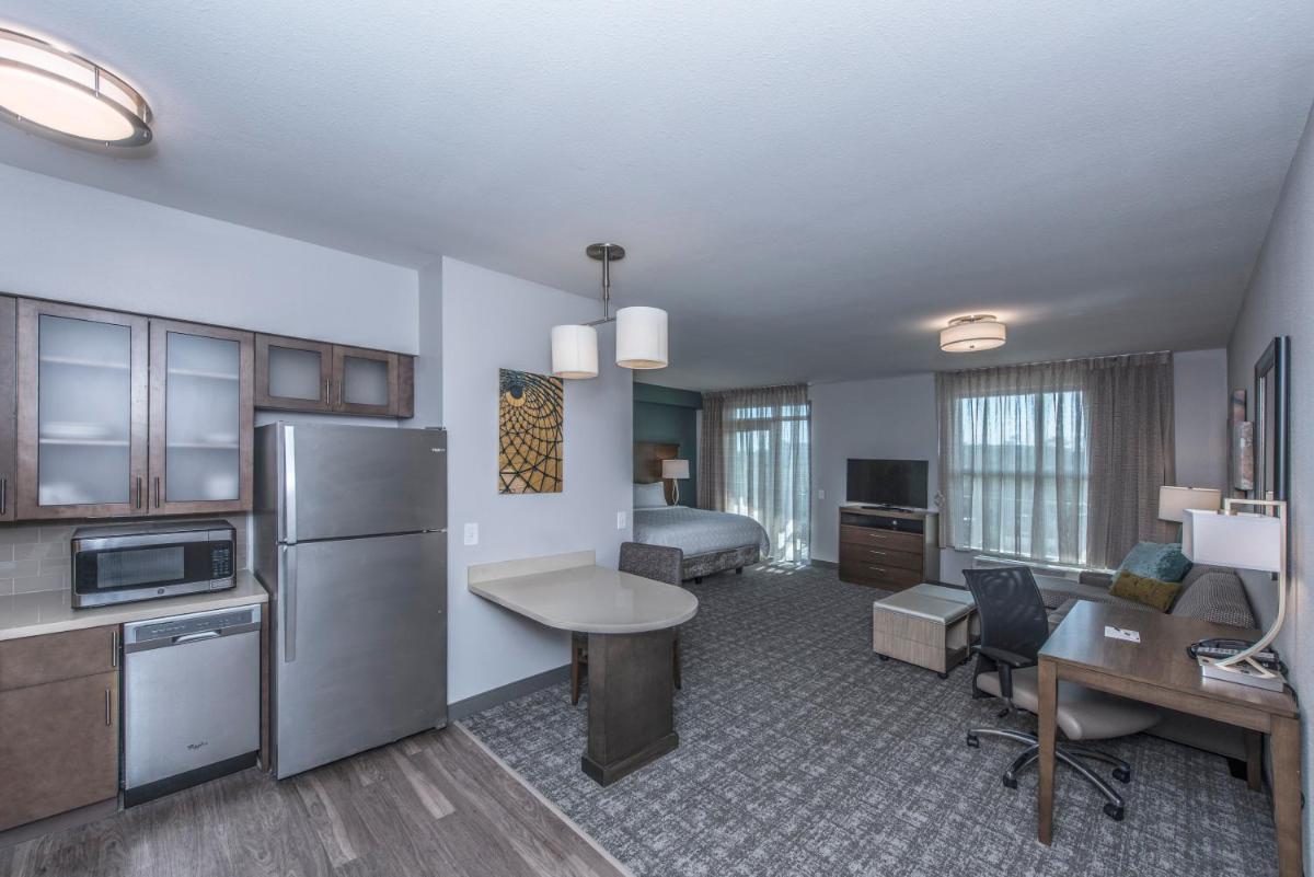 Staybridge Suites - Charleston - Mount Pleasant an IHG Hotel - image 2