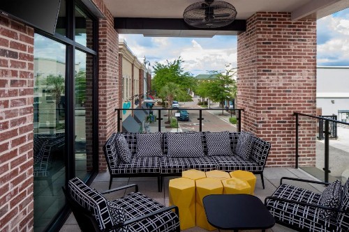 Hyatt Place Mount Pleasant Towne Centre - image 11
