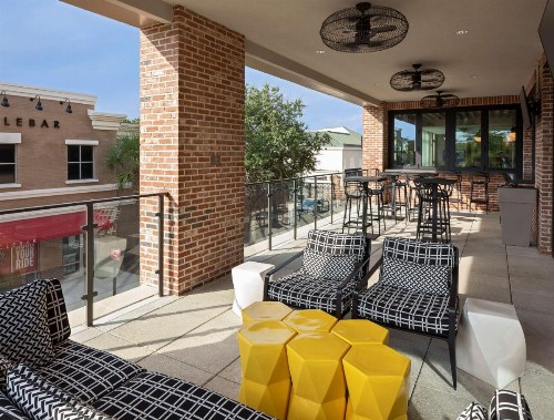 Hyatt Place Mount Pleasant Towne Centre - image 12