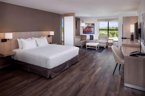 Hyatt Place Mount Pleasant Towne Centre - image 18