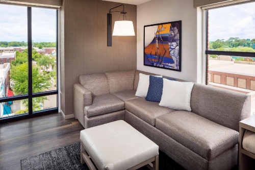 Hyatt Place Mount Pleasant Towne Centre - image 20