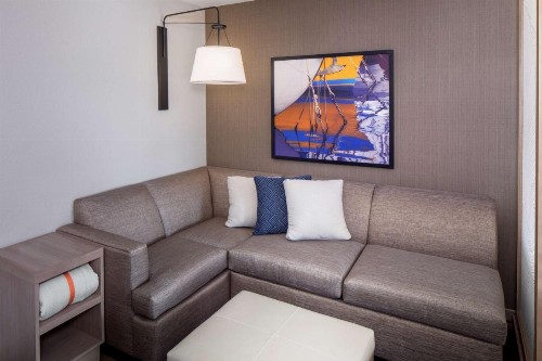 Hyatt Place Mount Pleasant Towne Centre - image 3