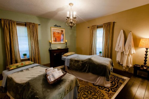 Strawberry Valley Inn - image 10