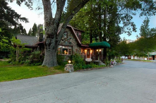 Strawberry Valley Inn - image 2
