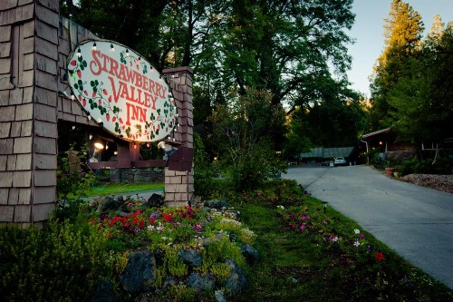 Strawberry Valley Inn - image 5