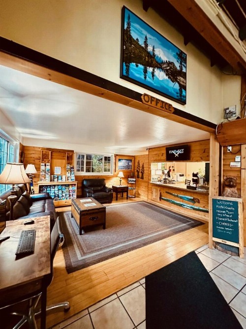 Shasta Inn - image 25