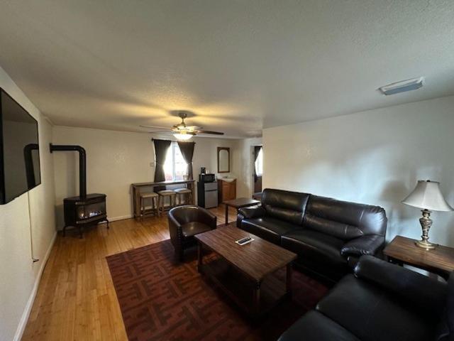 Shasta Inn - image 3