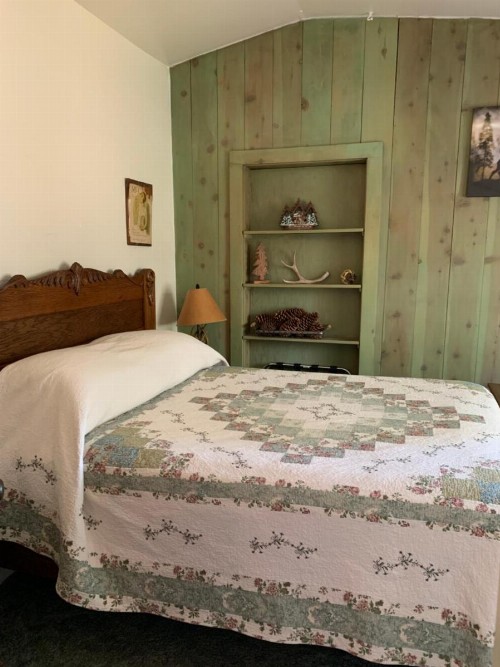 Mount Shasta Ranch Bed and Breakfast - image 10