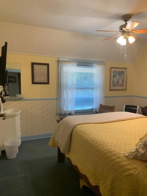 Mount Shasta Ranch Bed and Breakfast - image 18