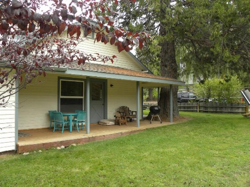Mount Shasta Ranch Bed and Breakfast - image 22