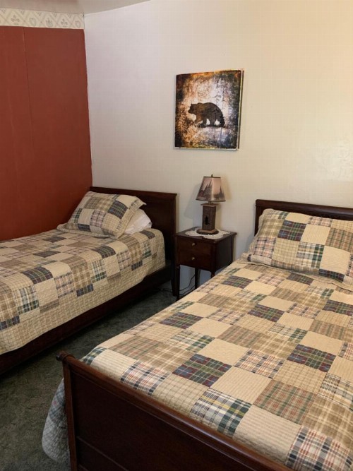 Mount Shasta Ranch Bed and Breakfast - image 29