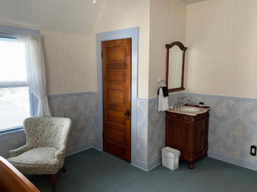 Mount Shasta Ranch Bed and Breakfast - image 43
