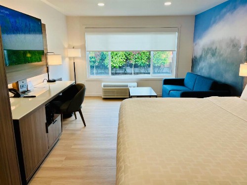 Best Western College Way Inn - image 11