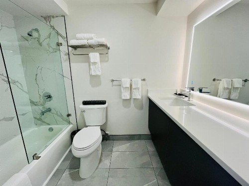 Best Western College Way Inn - image 14