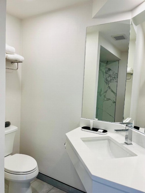Best Western College Way Inn - image 6