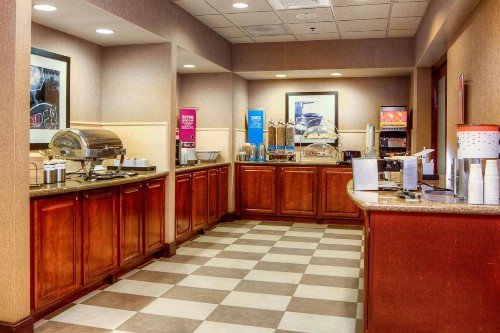 Hampton Inn & Suites Mountain Home - image 9
