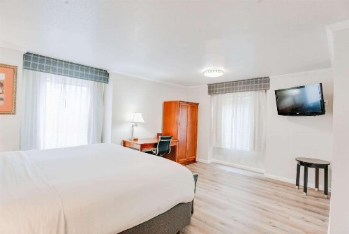 Ramada by Wyndham Mountain View - image 31