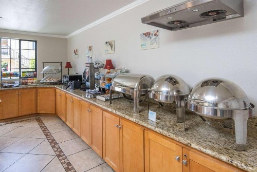 Ramada by Wyndham Mountain View - image 43