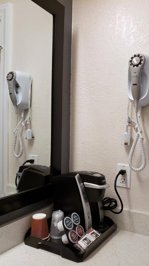 Americas Best Value Inn - Mountain View - image 25