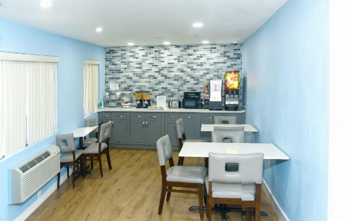 Americas Best Value Inn - Mountain View - image 28