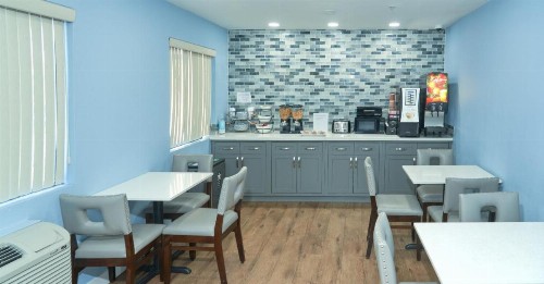 Americas Best Value Inn - Mountain View - image 48