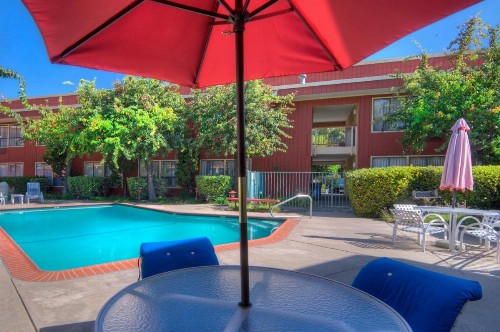 County Inn - image 45