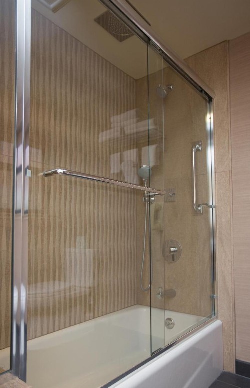 Hotel Strata - image 39