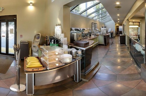 Hotel Strata - image 5