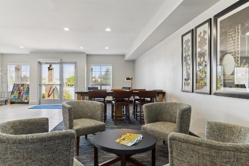 Hotel Fairchild - image 3