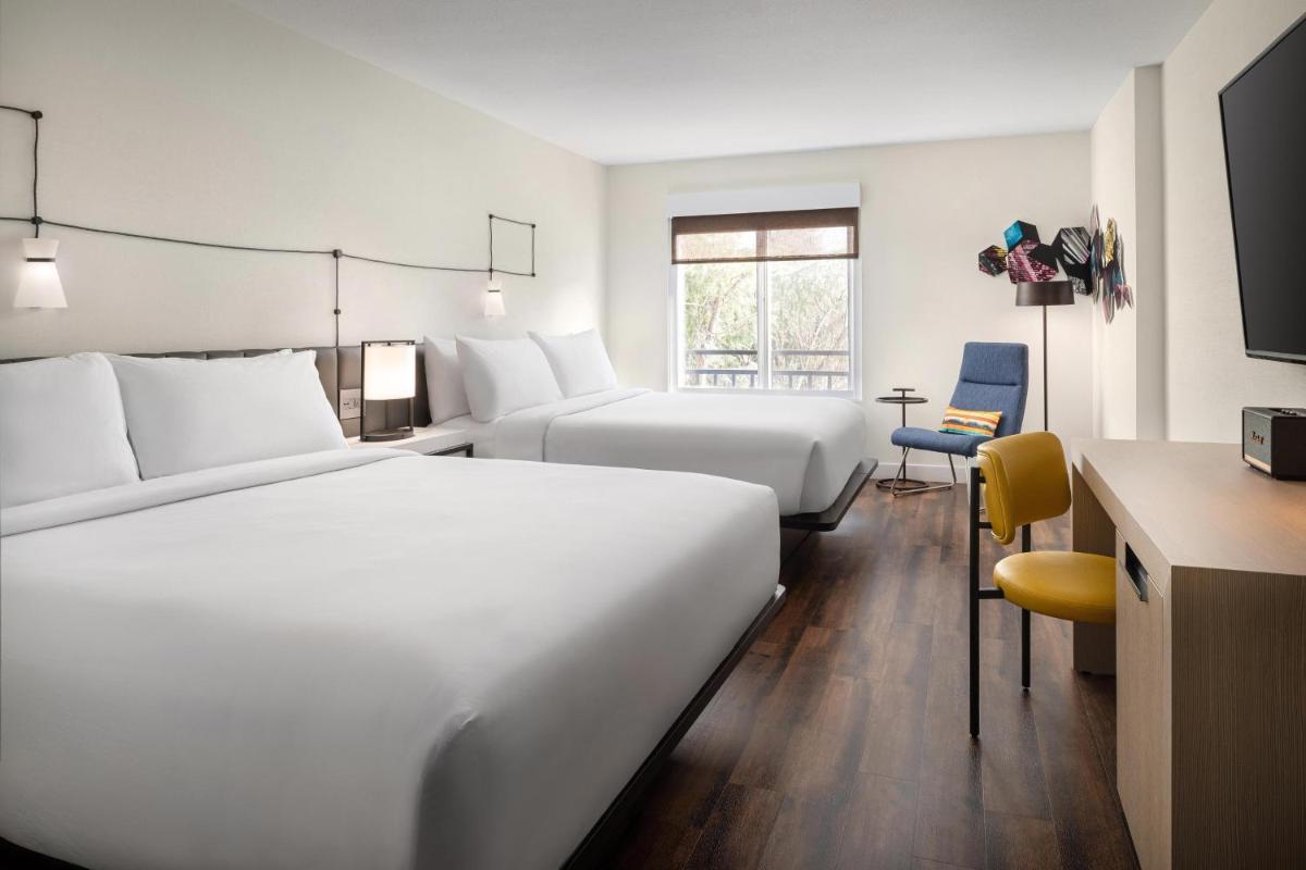 Aloft Mountain View - image 2
