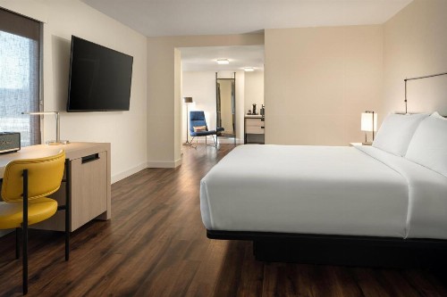 Aloft Mountain View - image 30