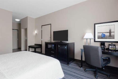 Hampton Inn & Suites Mountain View - image 24