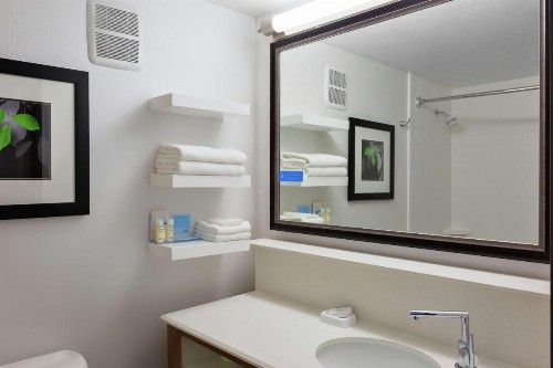 Hampton Inn & Suites Mountain View - image 30
