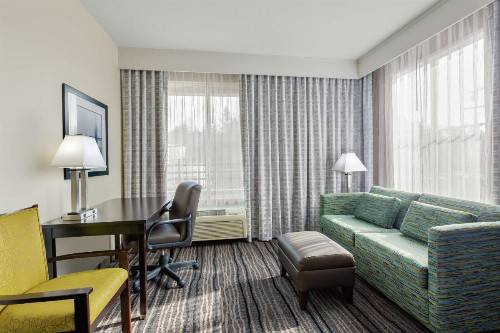 Hampton Inn & Suites Mountain View - image 35